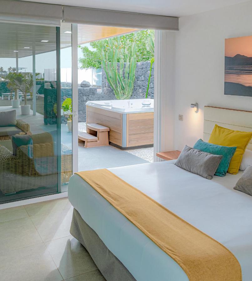 Deluxe Three-Bedroom Villa Private Pool