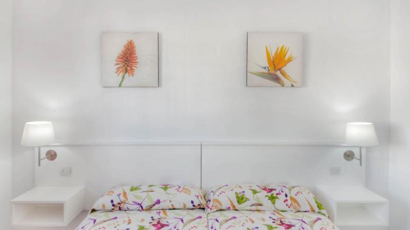One-Bedroom Apartment without View