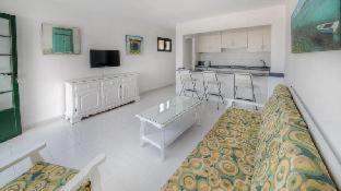 One-Bedroom Apartment without View