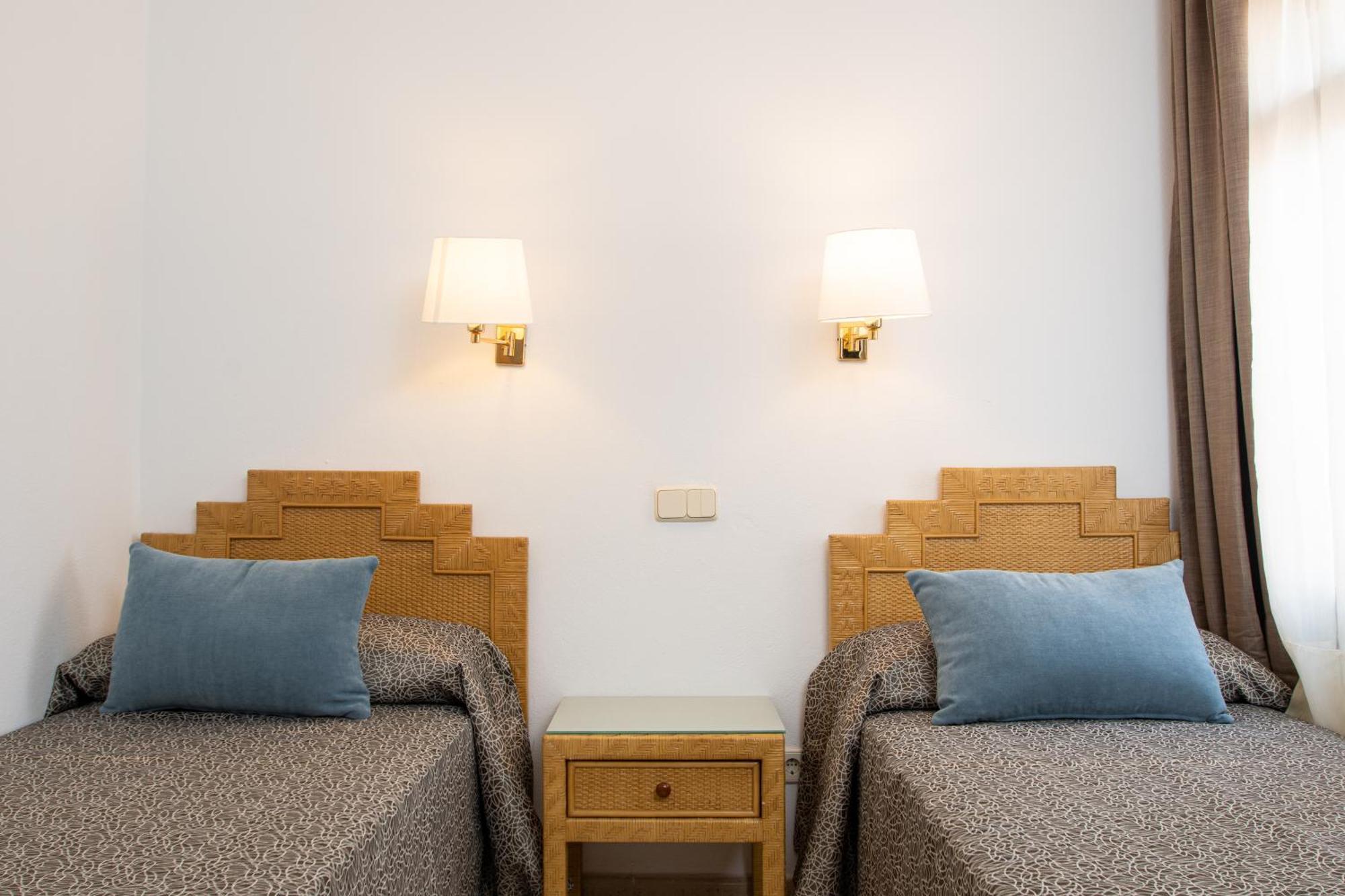Two-Bedroom Bungalow,1272547915:JPEG