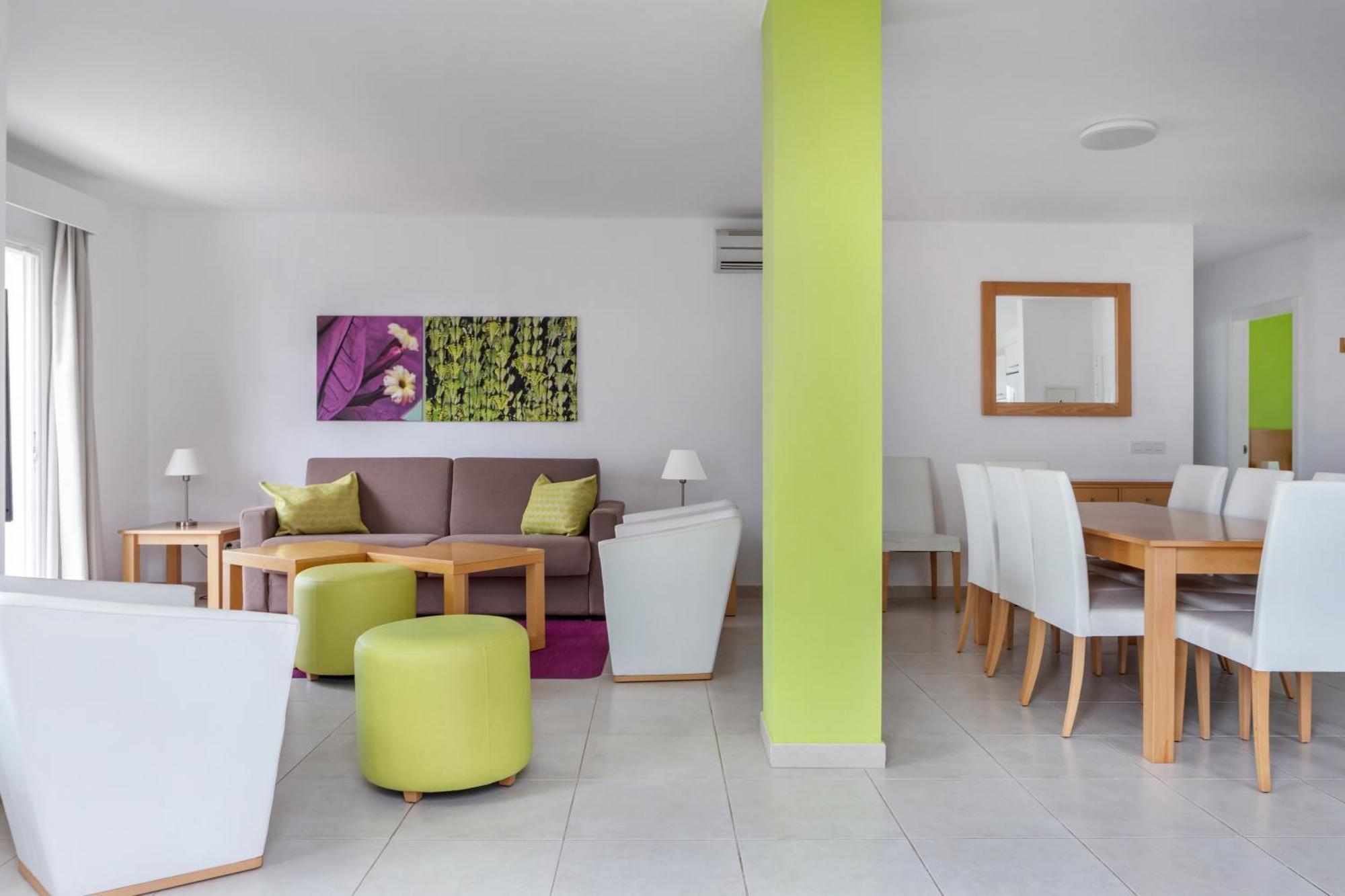 Three-Bedroom Villa,1546645660:JPEG