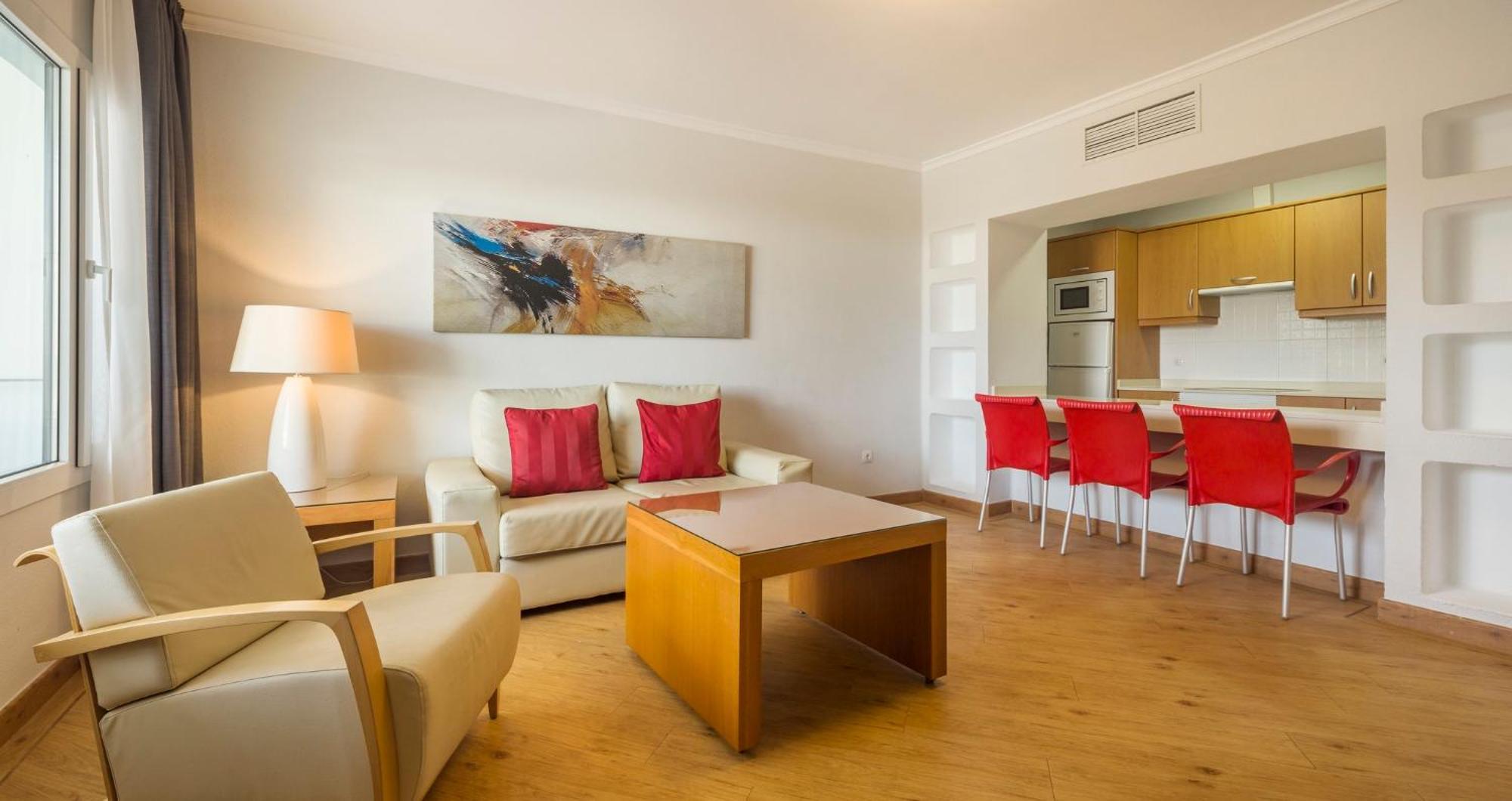 One-Bedroom Apartment Garden