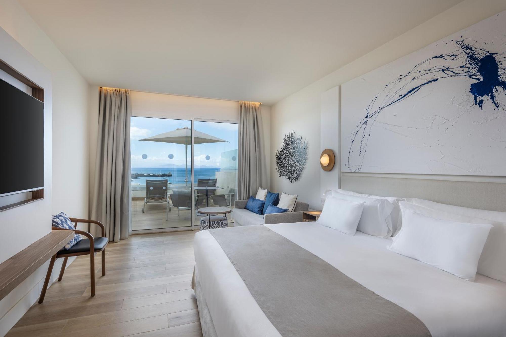 Superior Double or Twin Room with Sea View