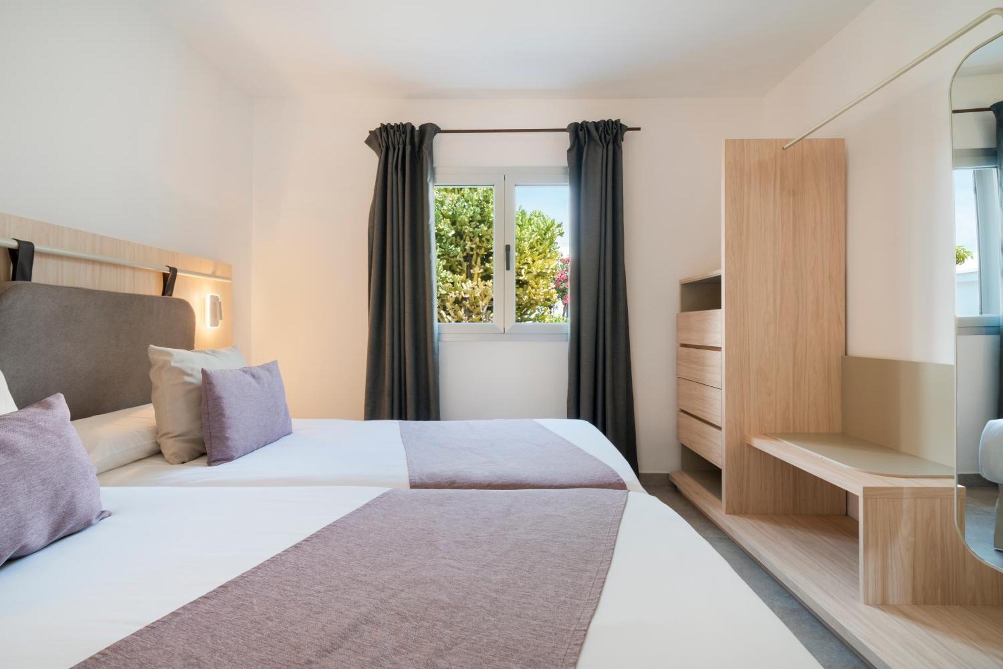 Superior One-Bedroom Apartment