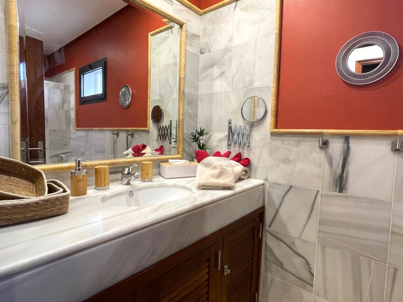 Villa con 2 Camere da Letto