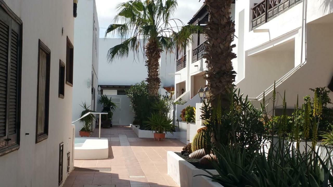 Two-Bedroom Apartment Terrace Sea View