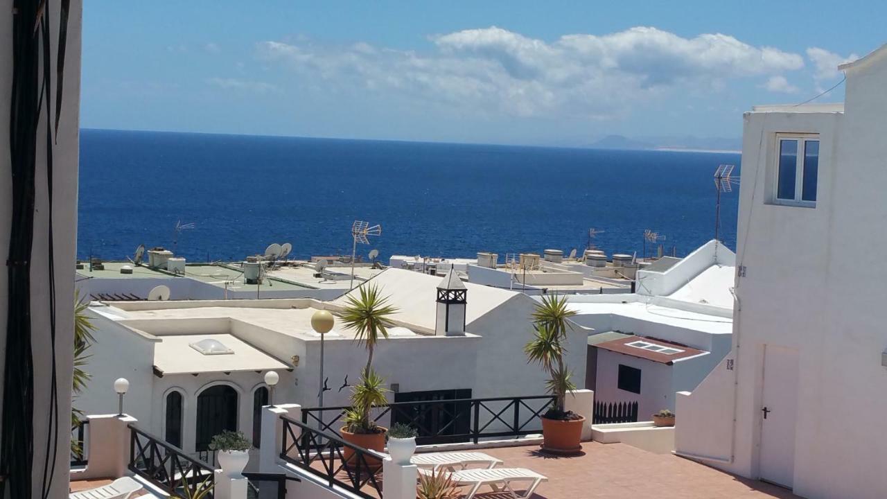 Two-Bedroom Apartment Terrace Sea View