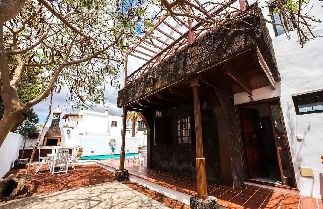 Belvilla By Oyo Villa Aloe-1