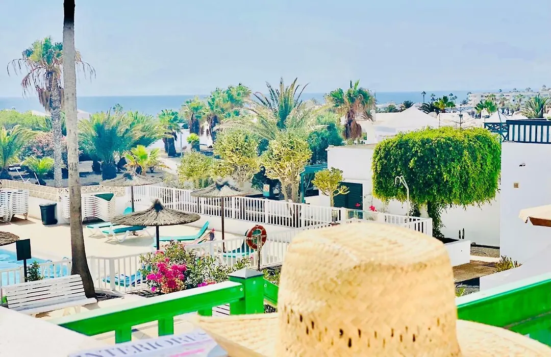 Canaryislandshost L Sea View-1
