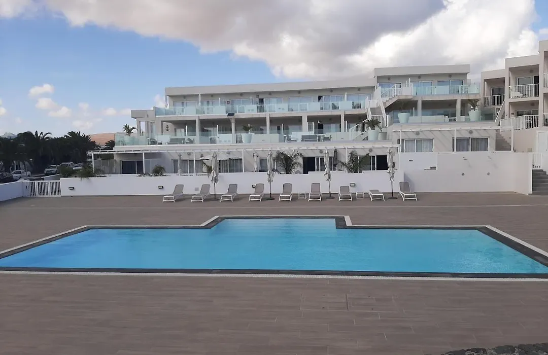 Marina Senator-1