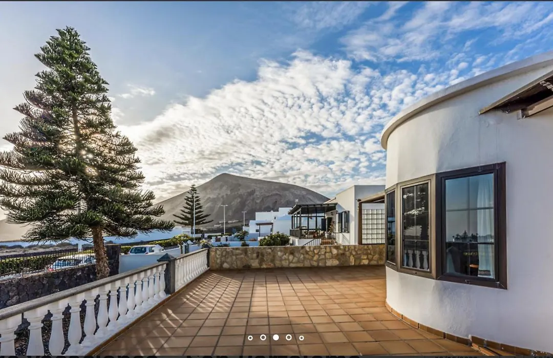 Casa En San Bartolome-1