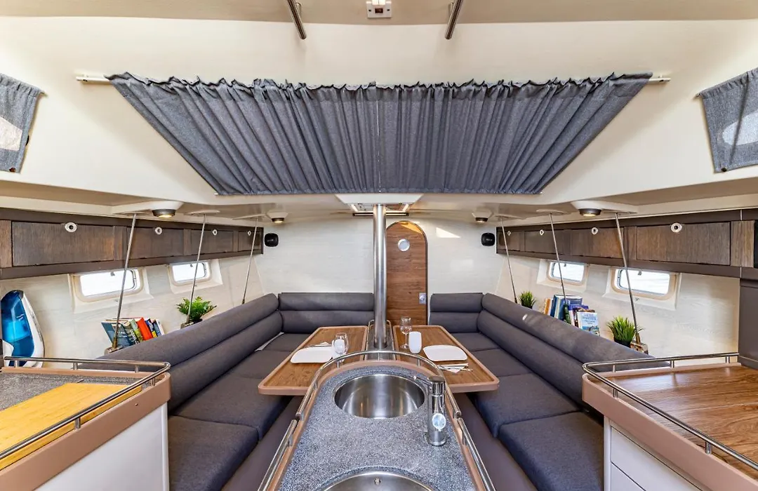 Relaxing Stay On A 38Ft Sail Yacht-1