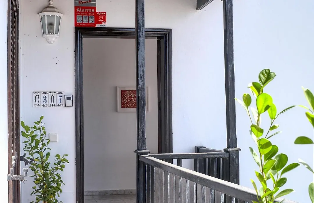 Casa Atlantida-Quiet House With Balcony And Fast Wifi-1