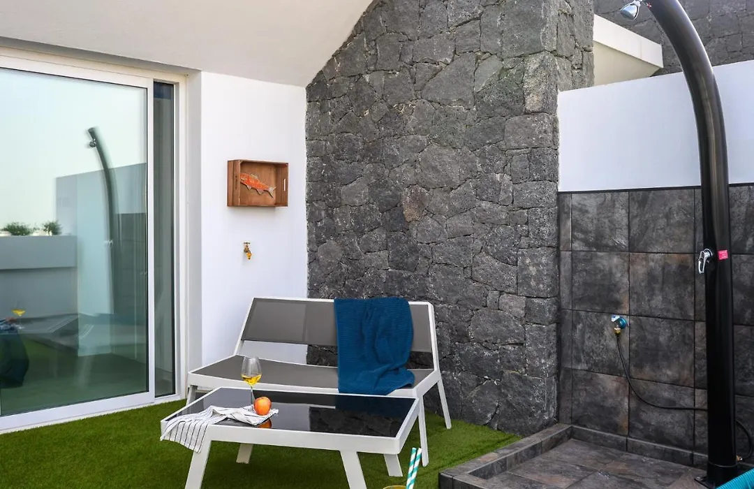 La Marinera House - Near The Beach, Air-Con, Fast Wifi And Sat Tv By Lanzarote Vacation Homes-1