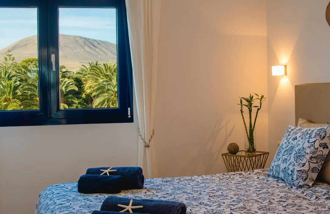 Frontline Villa 25, Modern Coastal Design With Amazing Views-1