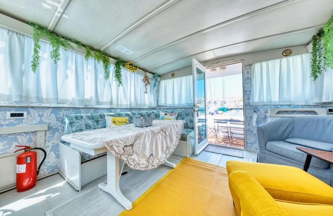 Houseboat Isurus Quinto-1