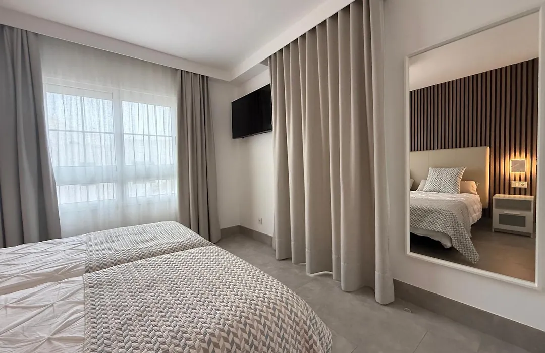 Izaro Apartamento Atico De Lujo Cerca De Playa Dorada-1