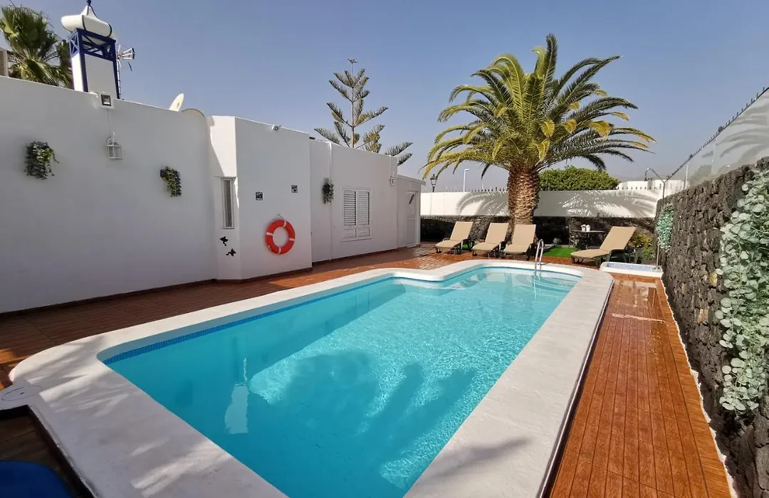 Villa Oliveira By Buenavilla-1