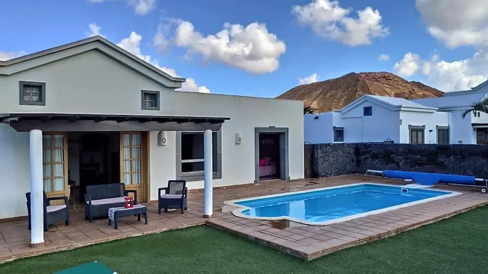 Villa Bol-Can Con Piscina Privada-1