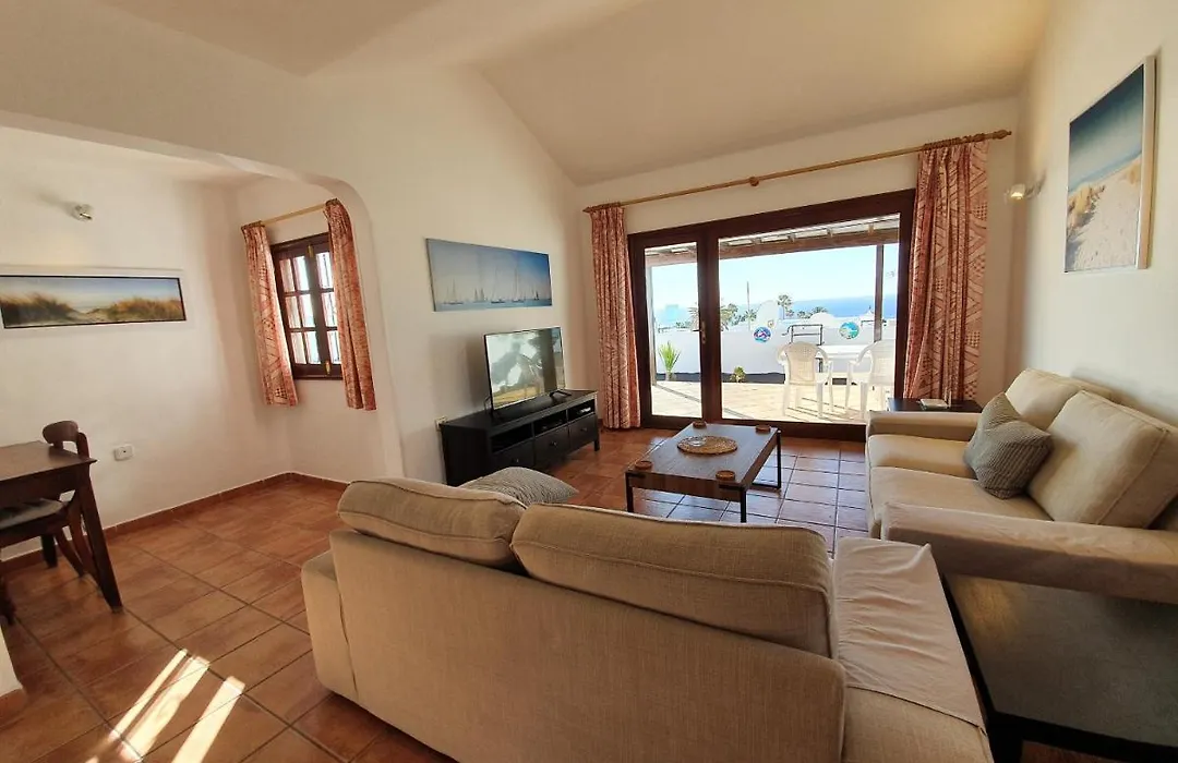 2 Bedroom Villa 'The Bungalow' With Private Heated Pool.-1