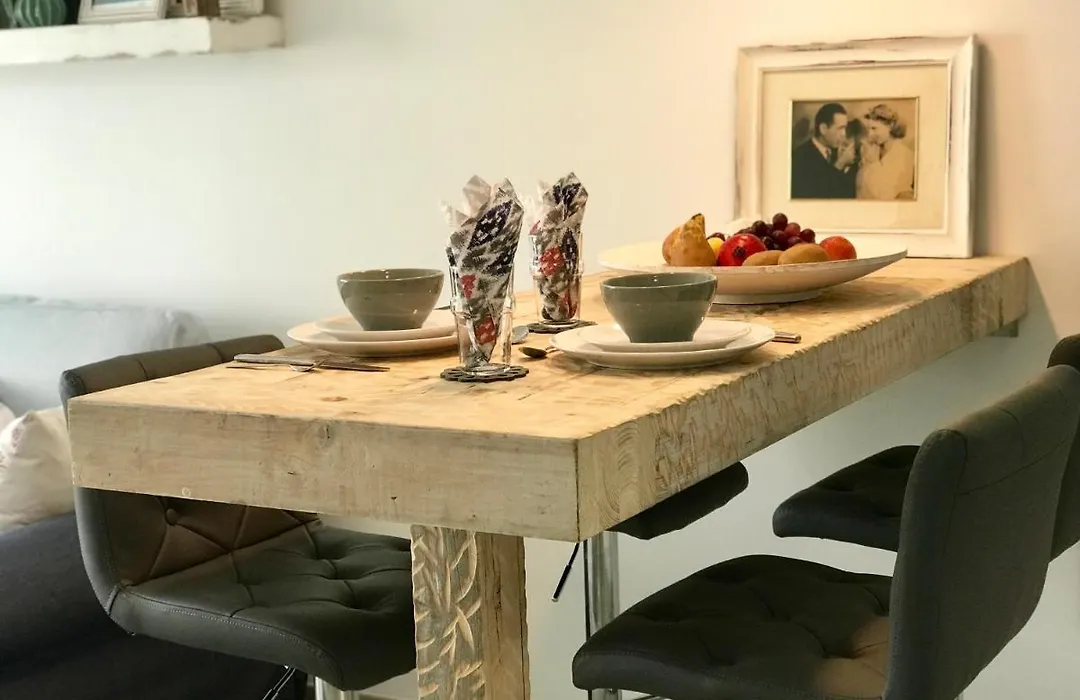 Romantic Casa Blanca-1