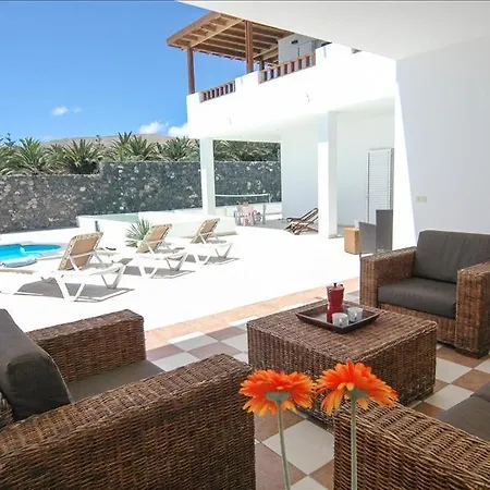 Casa Puerto Calero Grande - A Wonderful 6 Bedroom Villa - Short Stroll From The Marina-3
