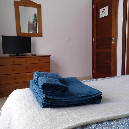 Francos Rooms-3