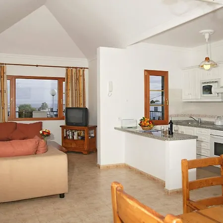 4 Bedroom Villa Saturn With Private Heated Pool-2