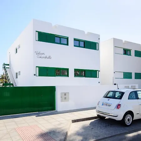 Purple Volcano Apartment, Free Access To The Fariones Sports Center-3