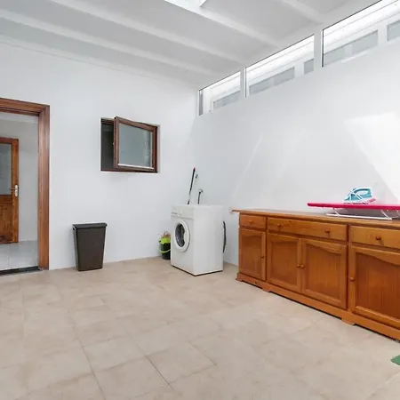 Villa 1B-2