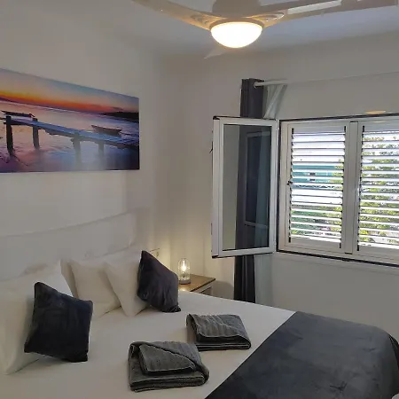 Apartment Namaste- Amazing Sea View & Infinity Pool - Good Wifi - Smart Tv-Residence Senator-2