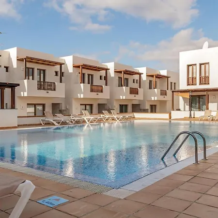 Villa La Calima Share Pool Puerto Calero By Pvl-2