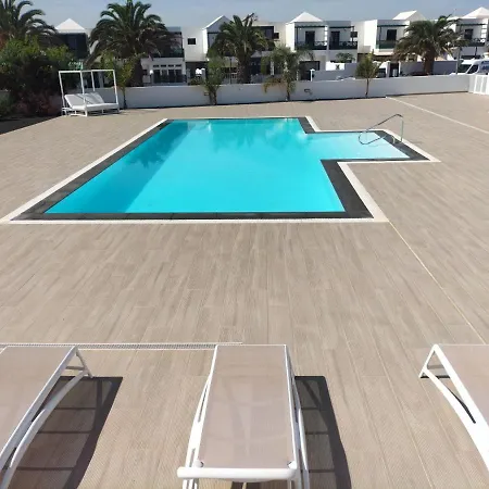 Marina Senator-3