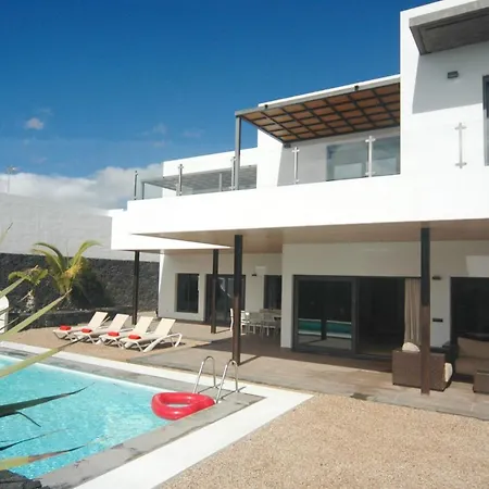 Villa Luna - Stunning 5 Bedroom Villa With Ac-3
