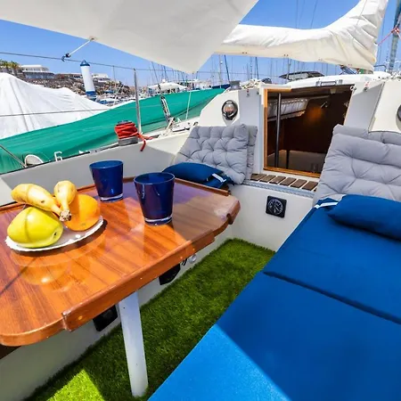 Seaside Chill-Out Stay On A Sail Yacht-2