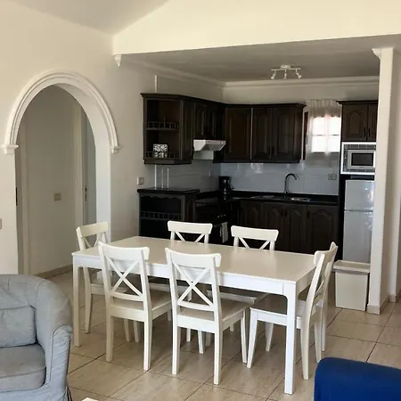 La Cumbre8A- 2 Bed-2 Bath - 1St Fl.- Air-Con-Wi-Fi-3