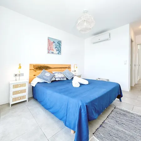 La Marinera House - Near The Beach, Air-Con, Fast Wifi And Sat Tv By Lanzarote Vacation Homes-3