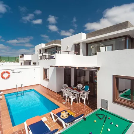 Villa Julianne 3-3