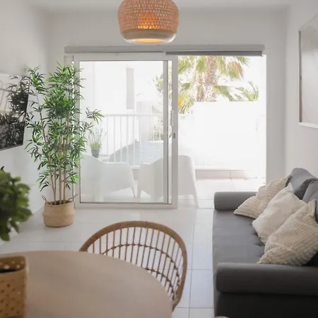 Precioso Apartamento En Complejo Con Piscina-3