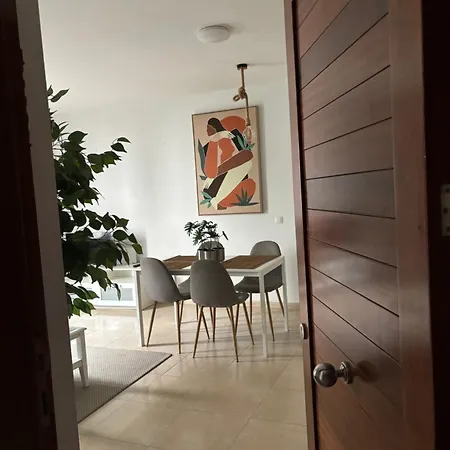 Increíble apartamento en pleno centro de Arrecife con parking privado-2