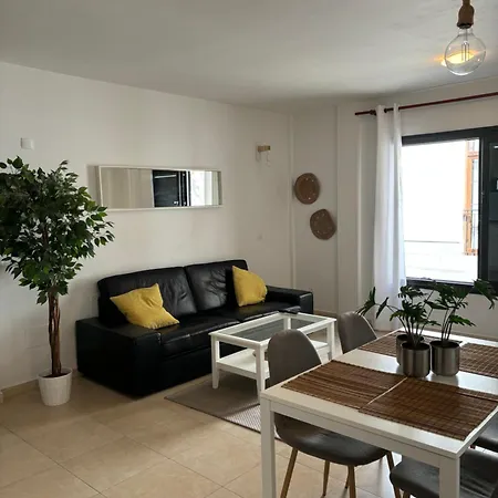 Increíble apartamento en pleno centro de Arrecife con parking privado-3