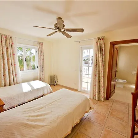 Great Costa Teguise Home Villa Luz De La Fragata 4 Bedrooms Private Pool-2