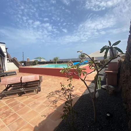 Típica Lanzarote house only adults-3