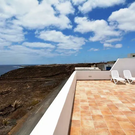 Villa Hannah - Stunning Sea Views - Roof Terrace-3