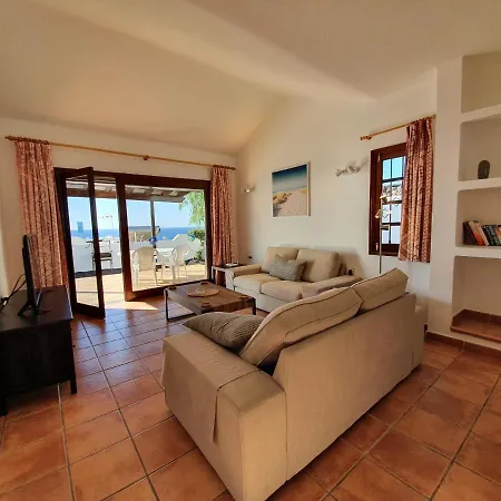2 Bedroom Villa 'The Bungalow' With Private Heated Pool.-2