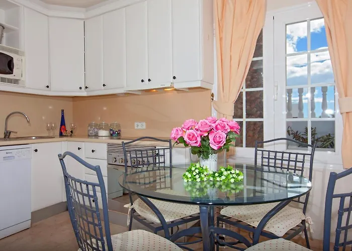 Pet friendly Villa Charlana By Buenavilla Puerto del Carmen 