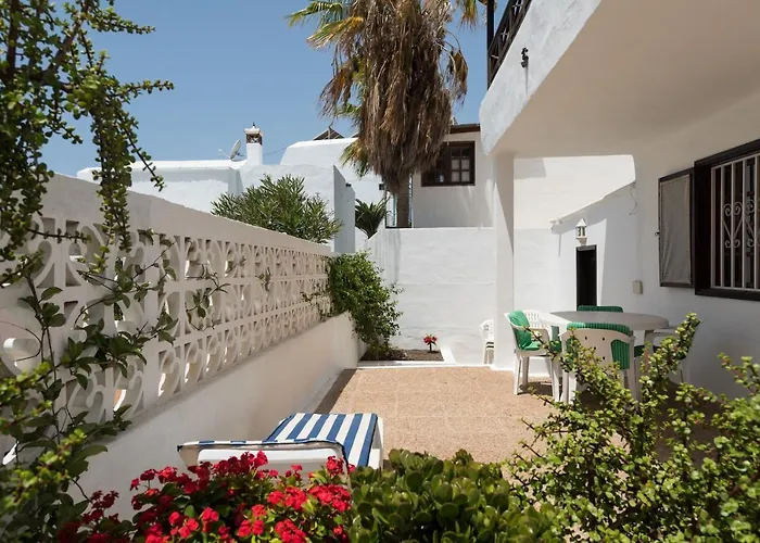 Private 2Br Beach House - Solarium & Shower Terrace - 13 Puerto del Carmen 