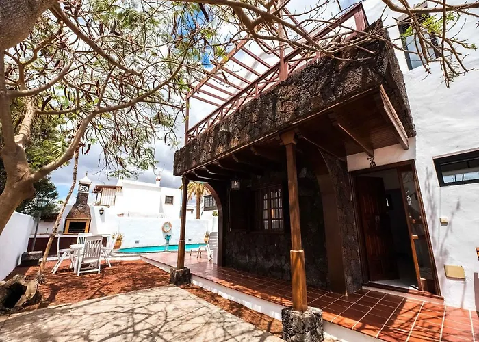 Villa Aloe with pool in Puerto del Carmen