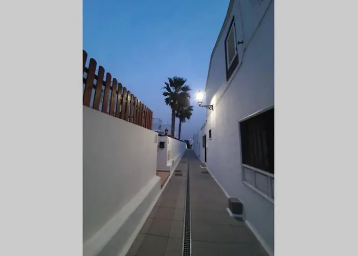 El Pasadizo - The Secret Passage-Puerto Del Carmen Apartment