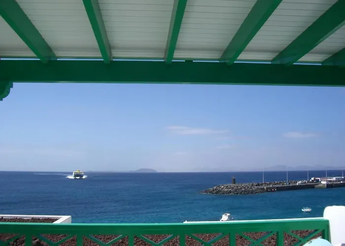 Apartamentos Las Clacas Playa Blanca 